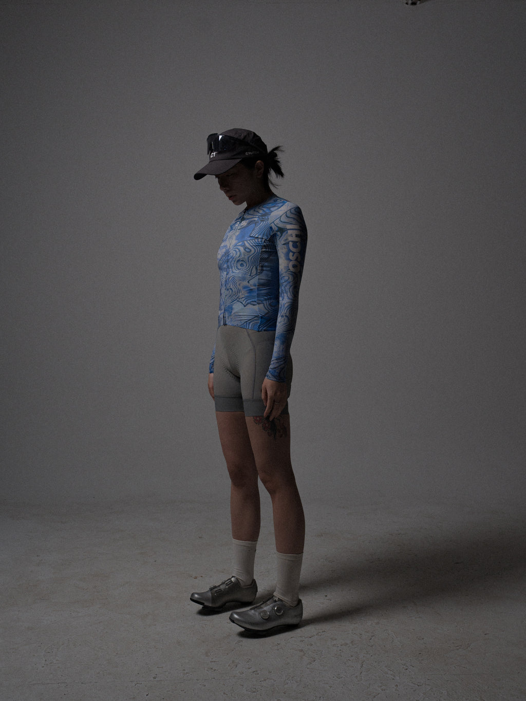 C1.2.1蓝色数码印花长袖