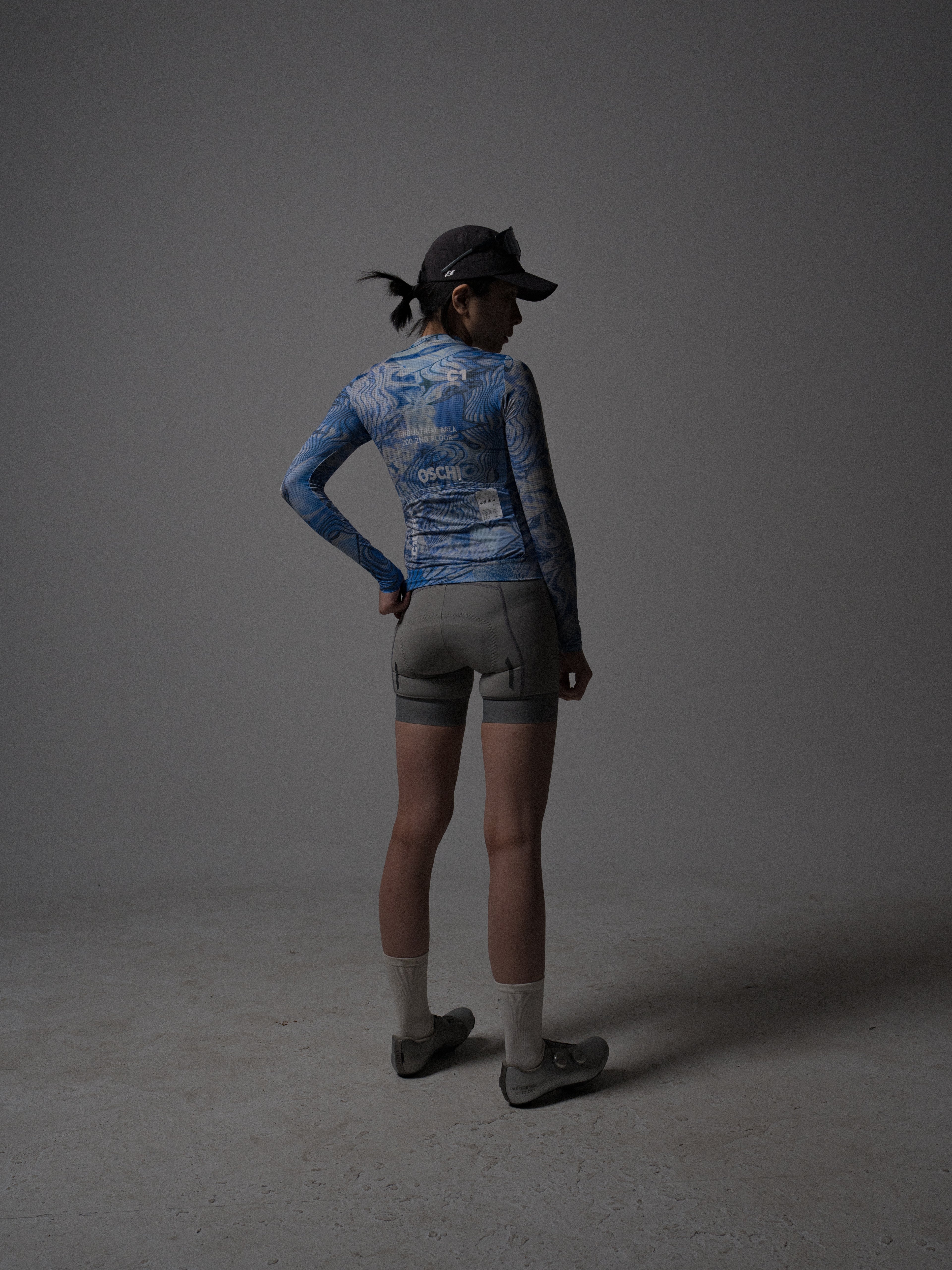 C1.2.1蓝色数码印花长袖