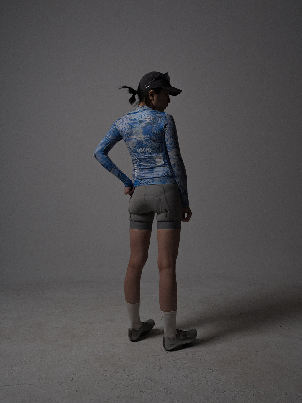 C1.2.1蓝色数码印花长袖