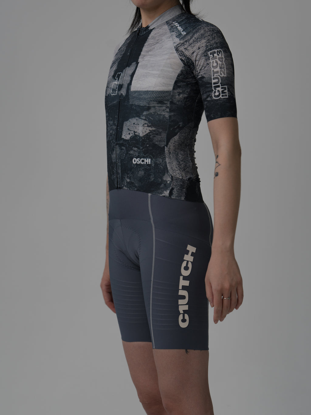 C1.2.11蓝灰骑行短裤